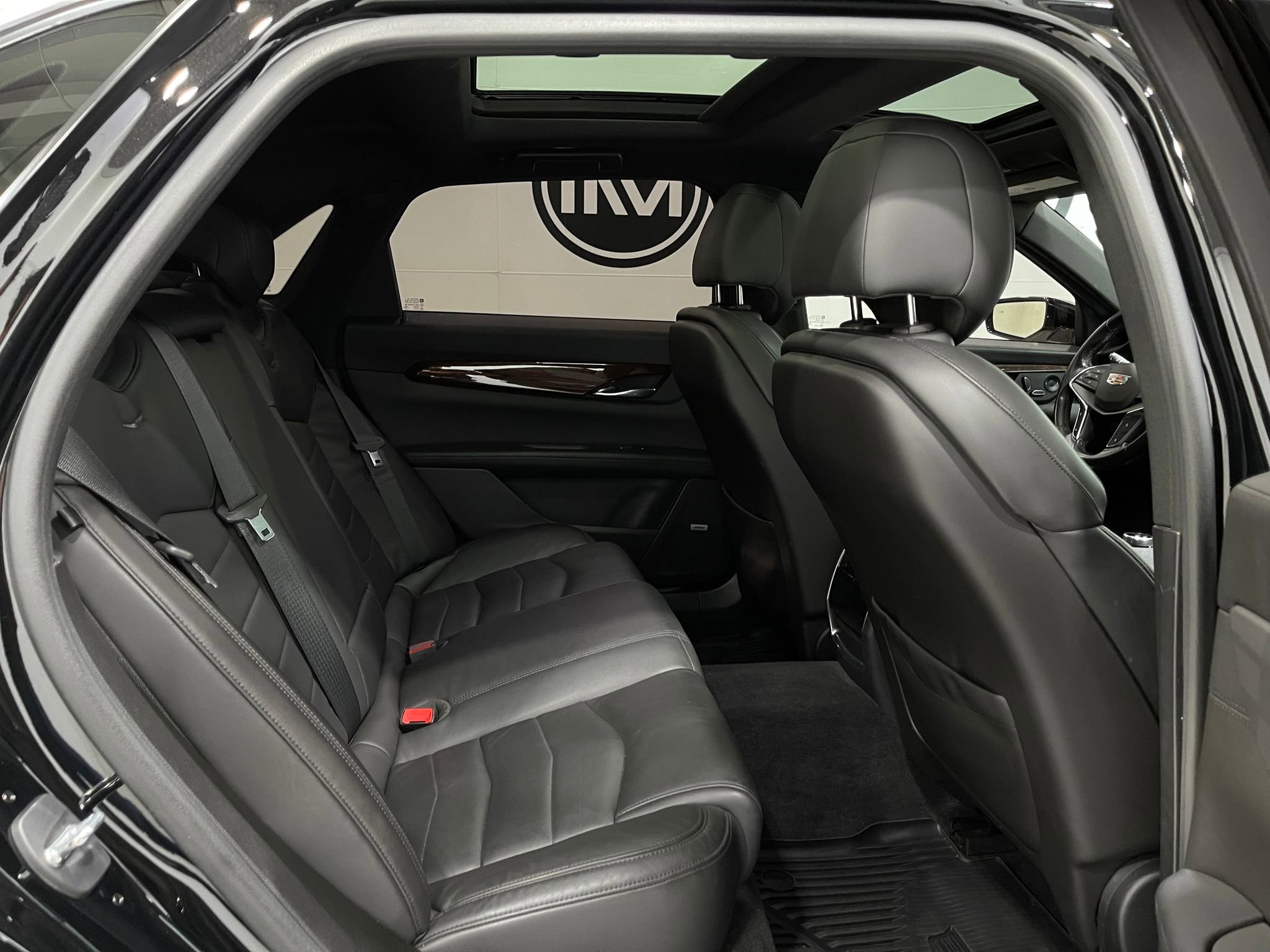 Used 2019 Cadillac CT6 Luxury w/ Driver Awareness Package image 32