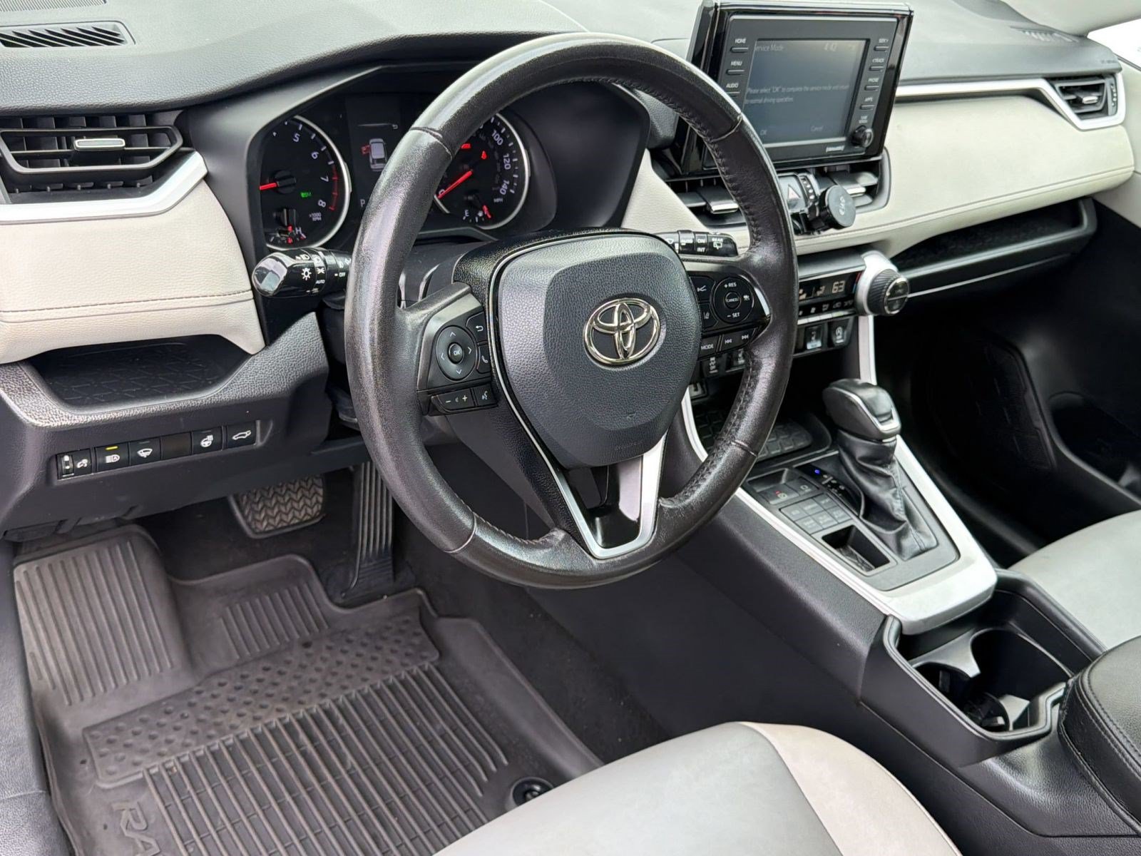 Certified 2021 Toyota RAV4 XLE Premium AWD/4WD image 4