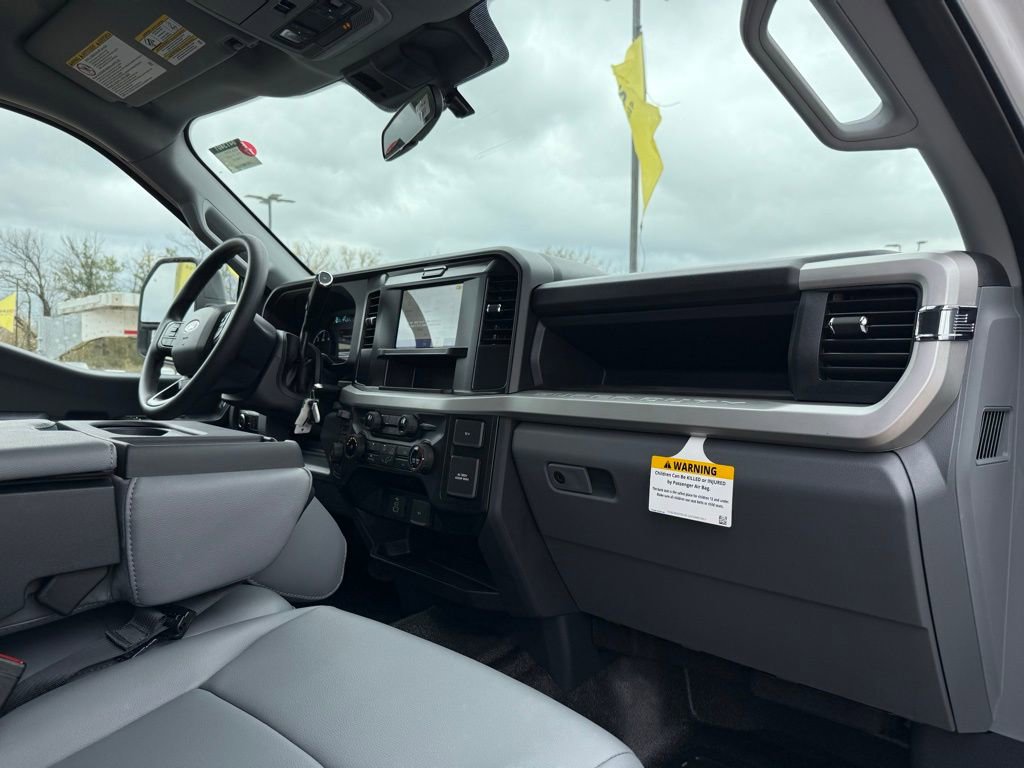 New 2026 Ford F350 XL w/ XL Chrome Package image 23