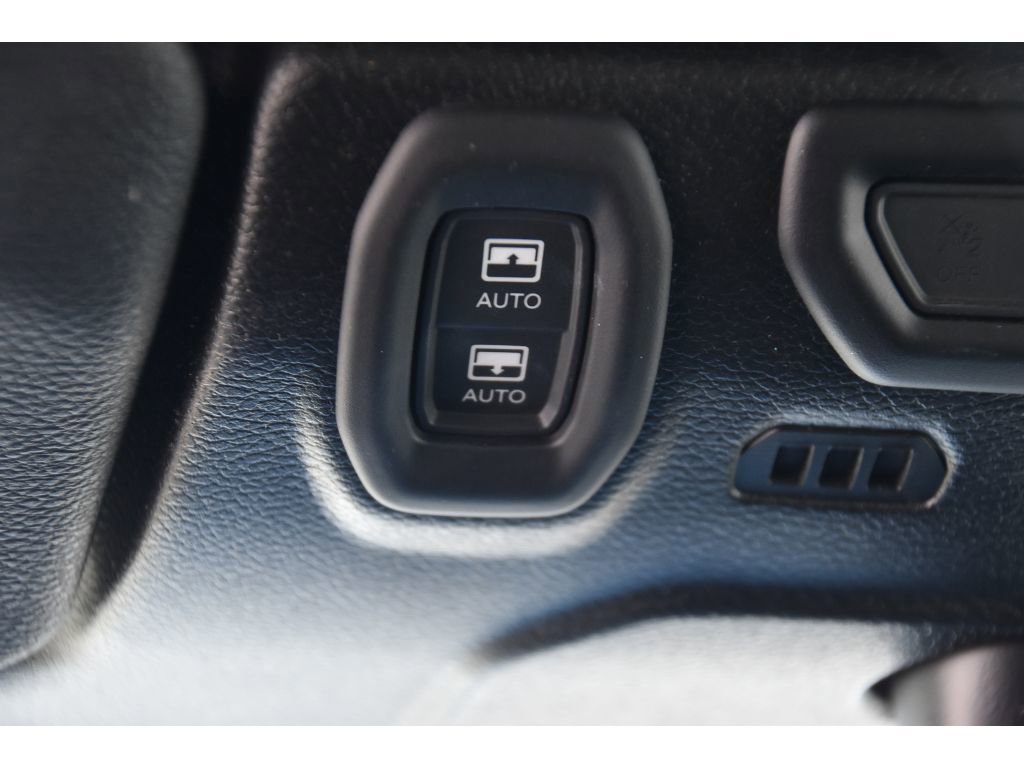 Used 2022 Jeep Wrangler Unlimited Rubicon 4xe w/ Steel Bumper Group image 37