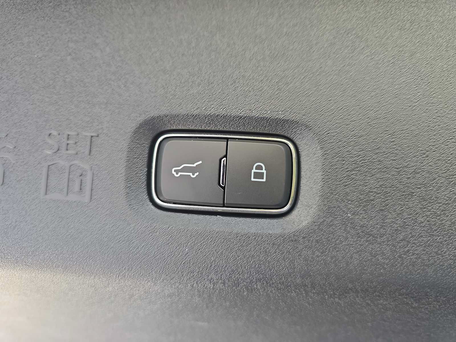 Used 2026 Ford Expedition Active RWD image 15