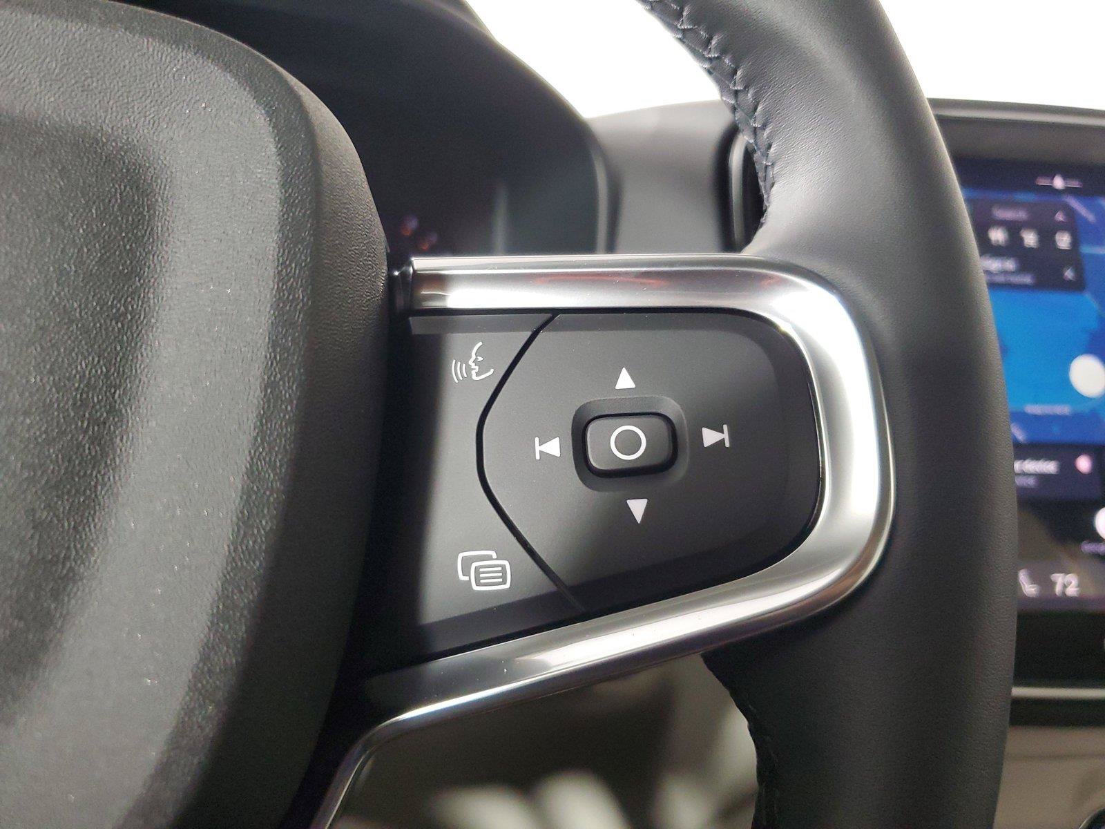 New 2026 Volvo XC40 B5 Plus w/ Protection Package Premier AWD/4WD image 25