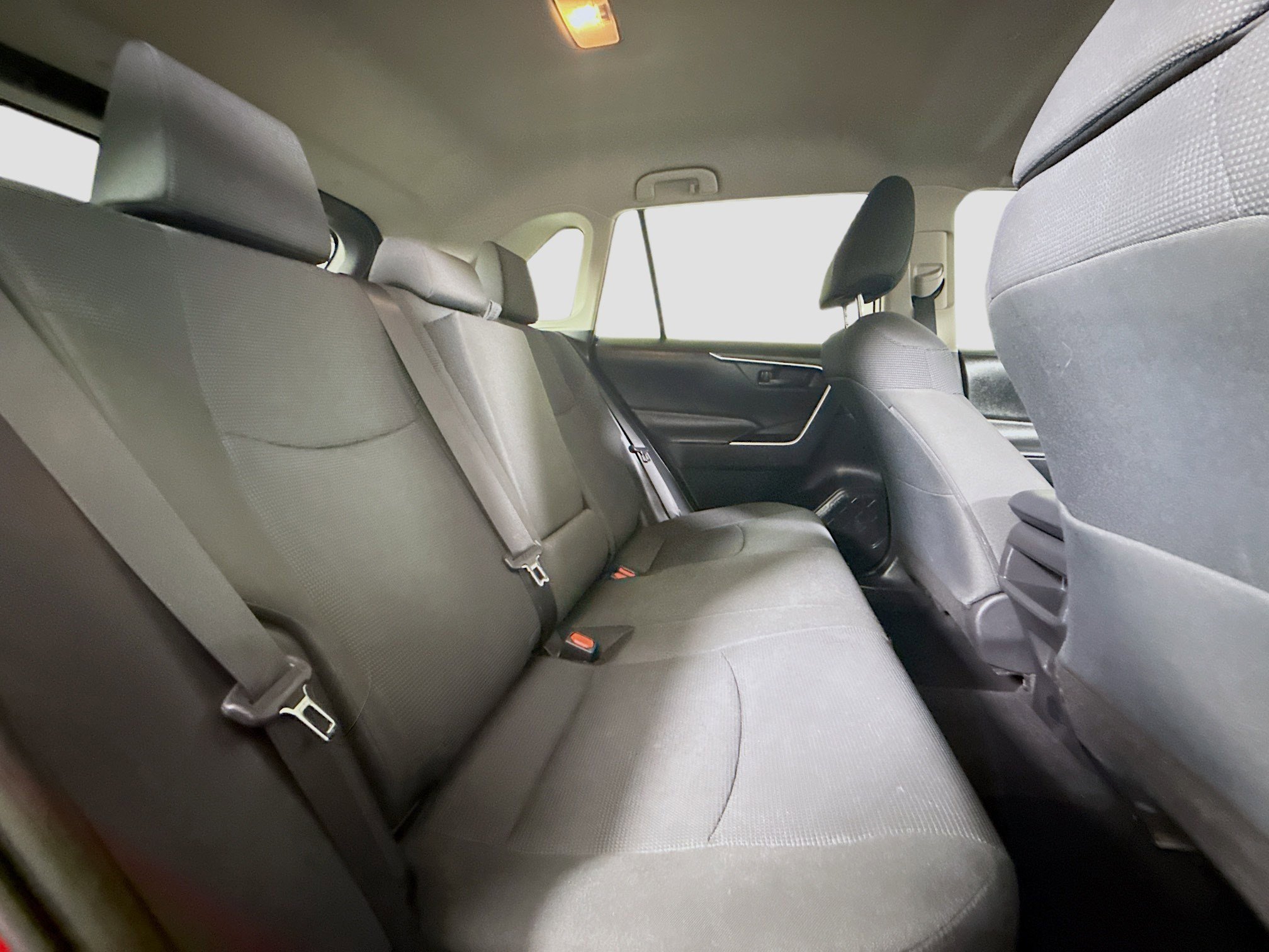 Used 2020 Toyota RAV4 LE image 26