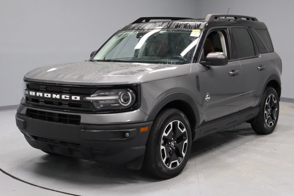 Used 2023 Ford Bronco Sport Outer Banks w/ Tech Package AWD/4WD image 7