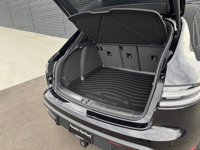 New 2026 Porsche Macan S image 36