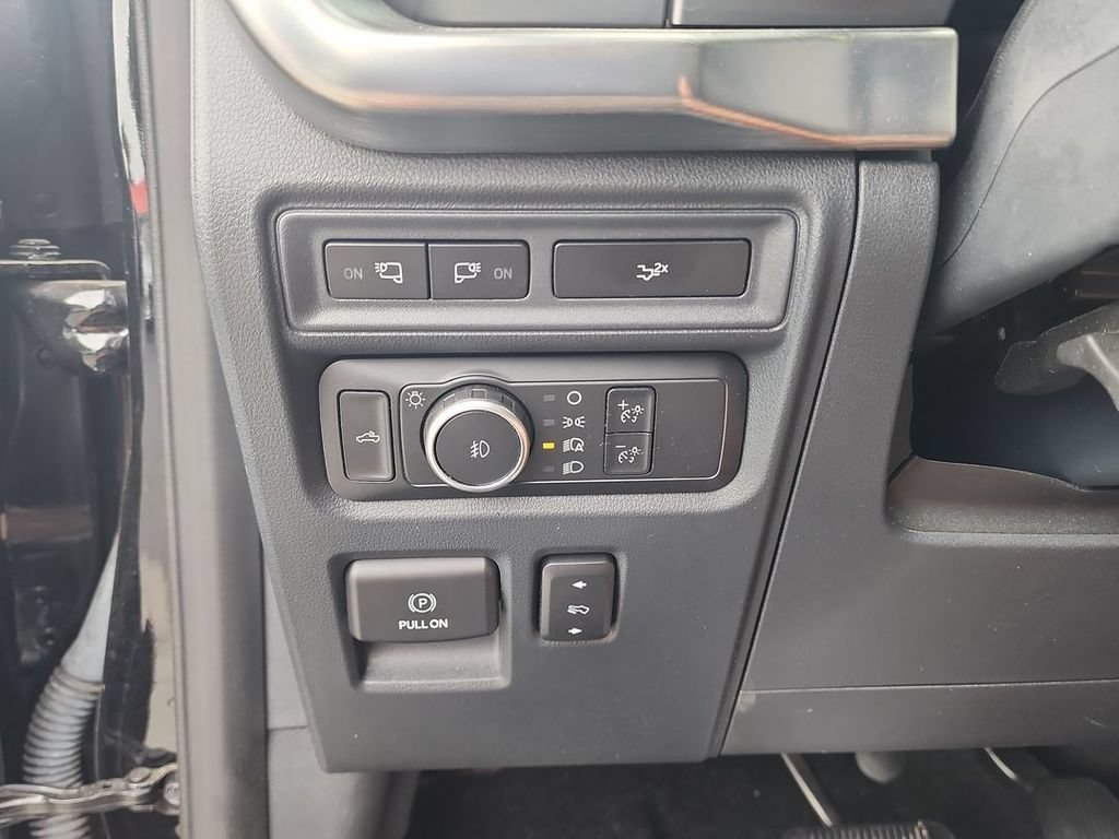 Used 2022 Ford F150 Lariat AWD/4WD image 17