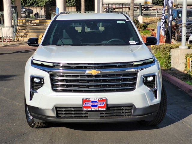 New 2026 Chevrolet Traverse LT image 2