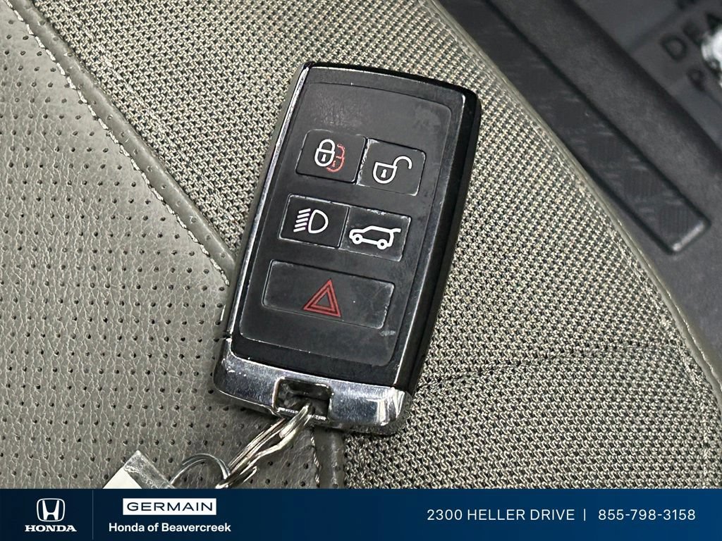 Used 2020 Land Rover Defender 110 SE AWD/4WD image 30