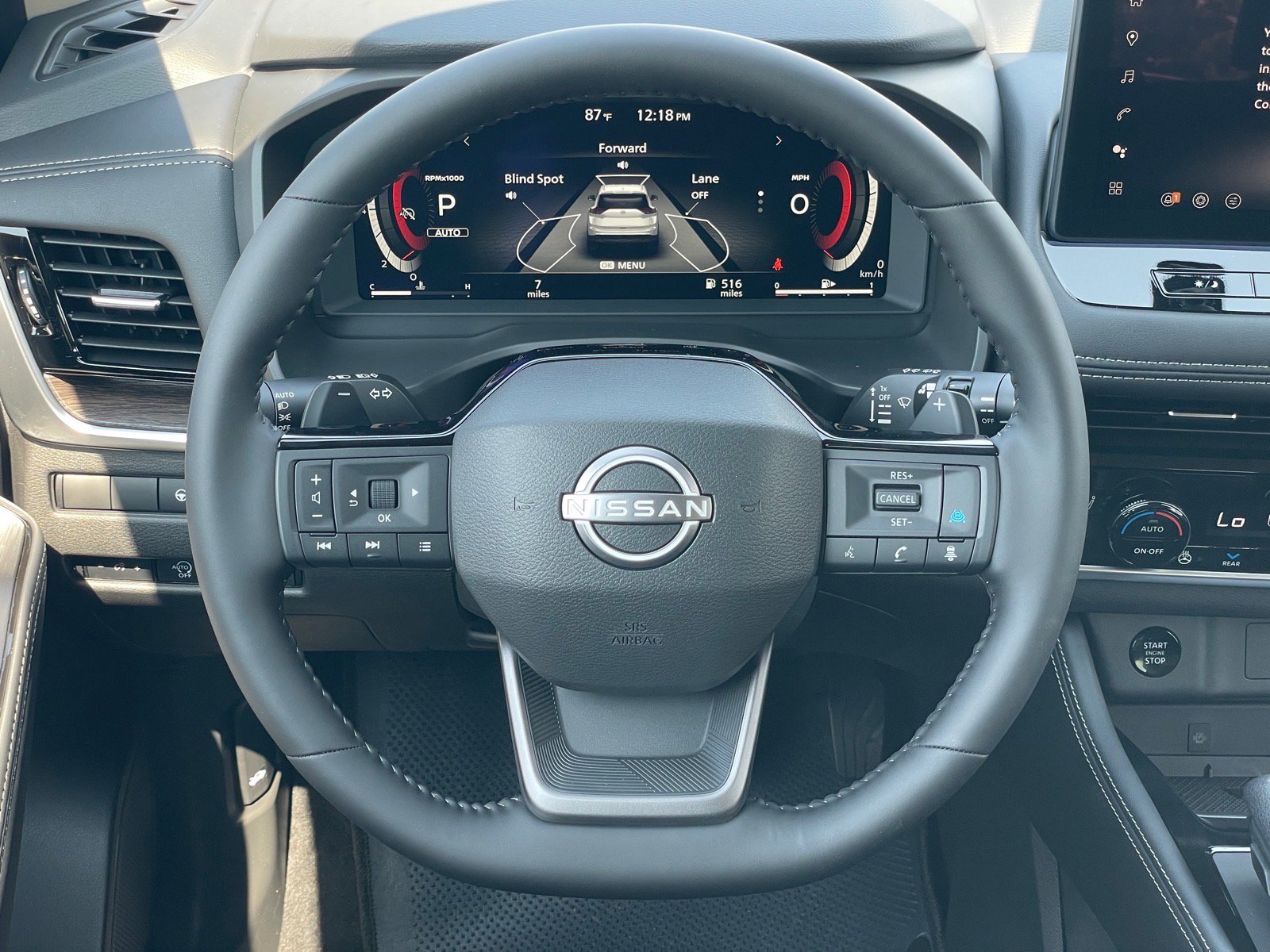New 2026 Nissan Rogue Platinum w/ Platinum Premium Package AWD/4WD image 13
