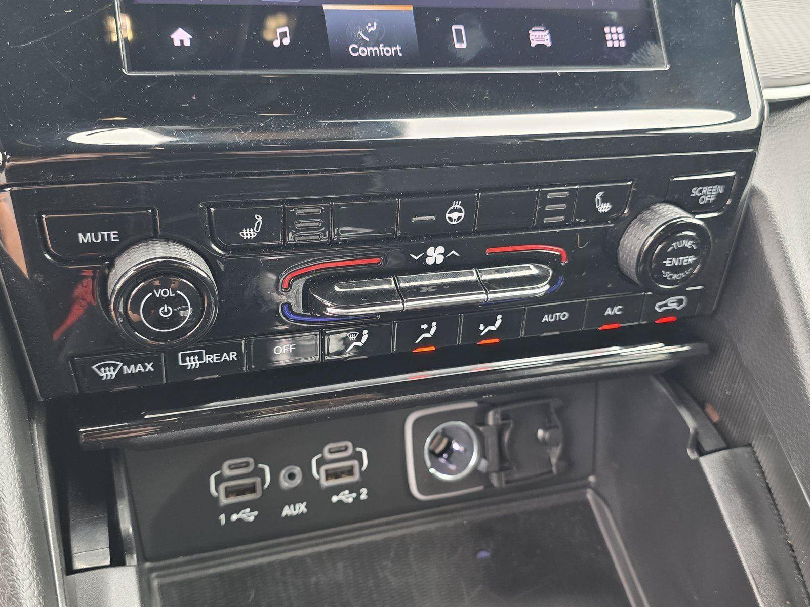 Certified 2025 Jeep Grand Cherokee Laredo X w/ Luxury Tech Group I AWD/4WD image 17