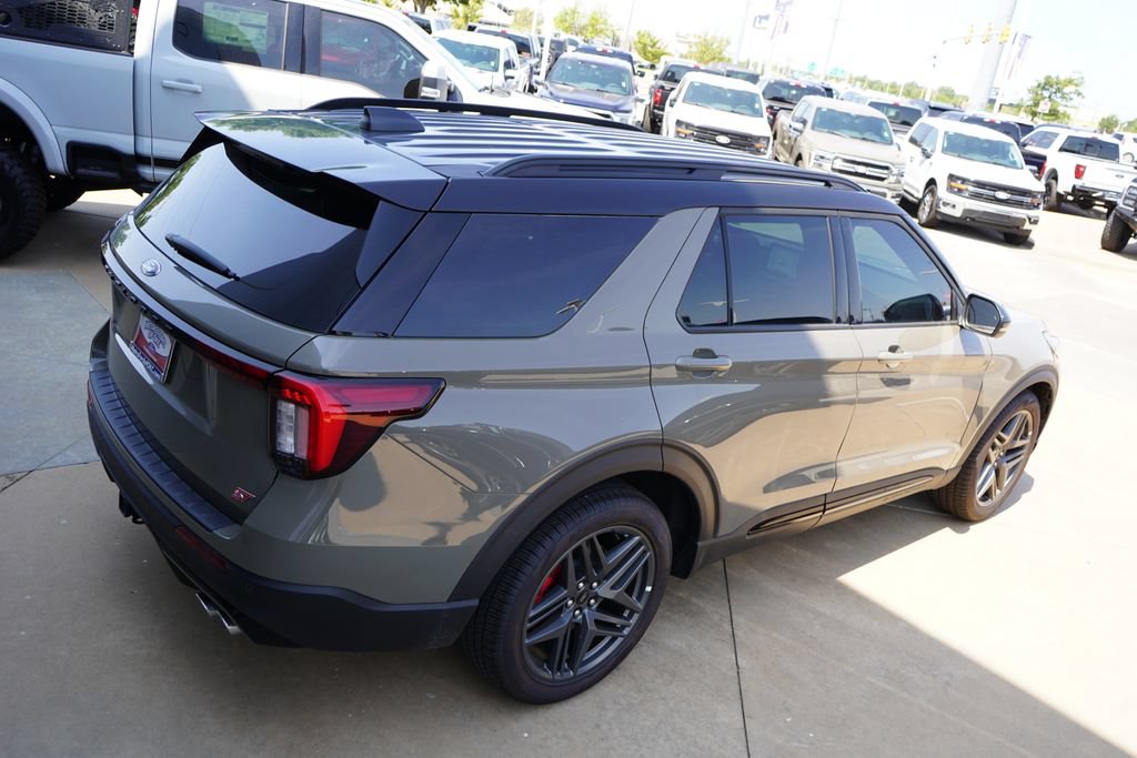 New 2026 Ford Explorer ST AWD/4WD image 11