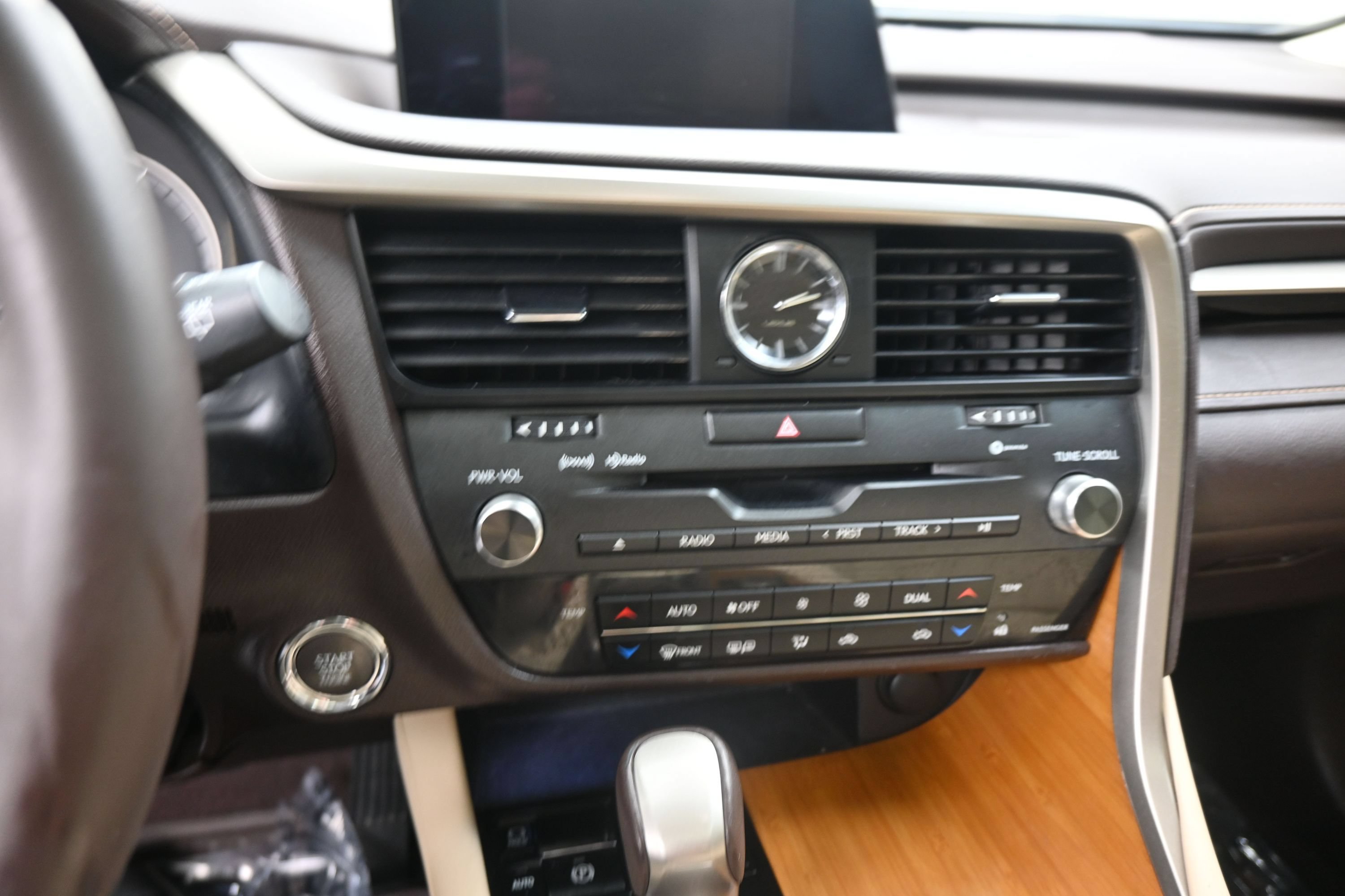 Used 2019 Lexus RX 350 AWD w/ Premium Package image 16