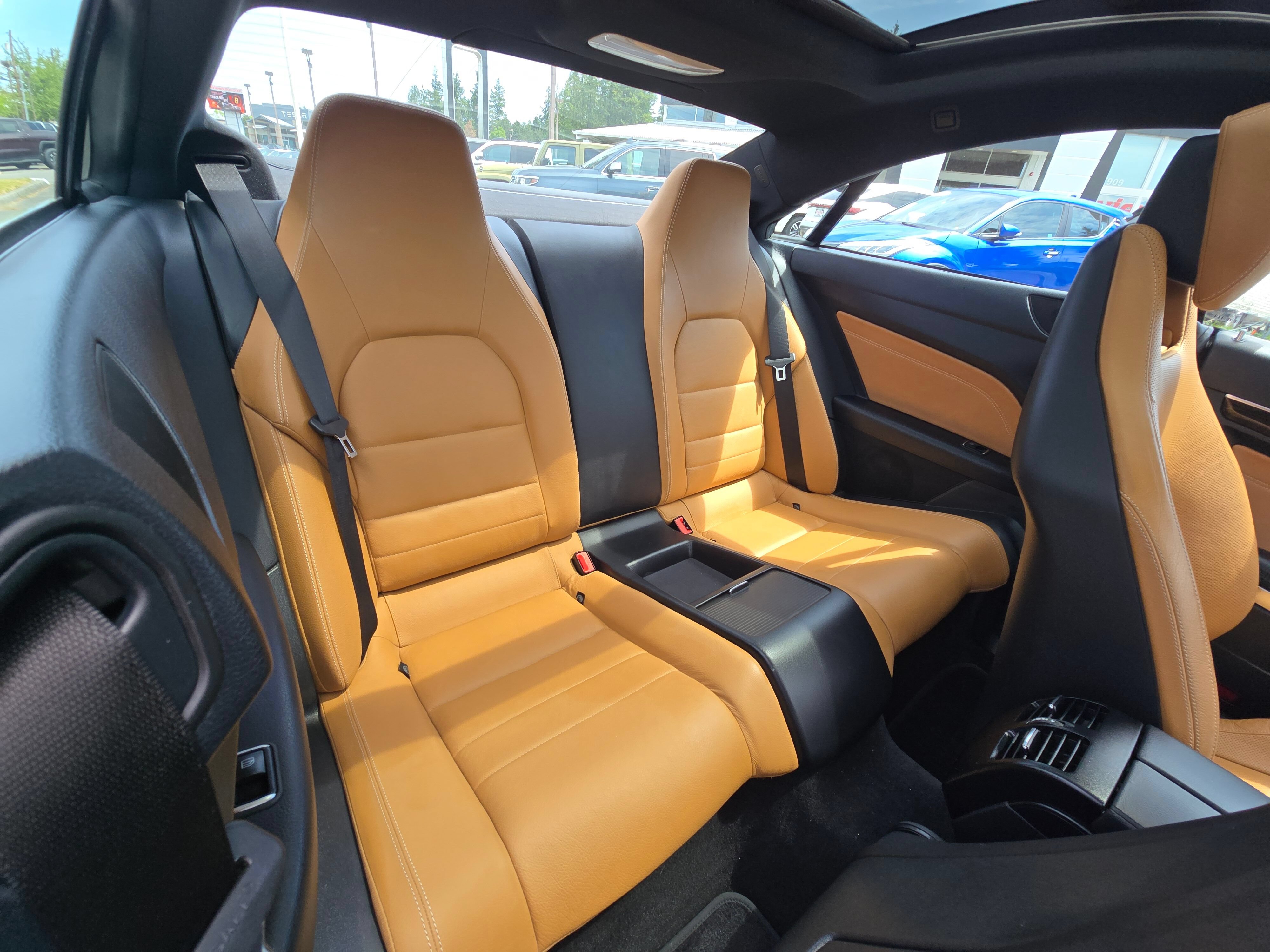 Used 2017 Mercedes-Benz E 400 4MATIC Coupe image 12