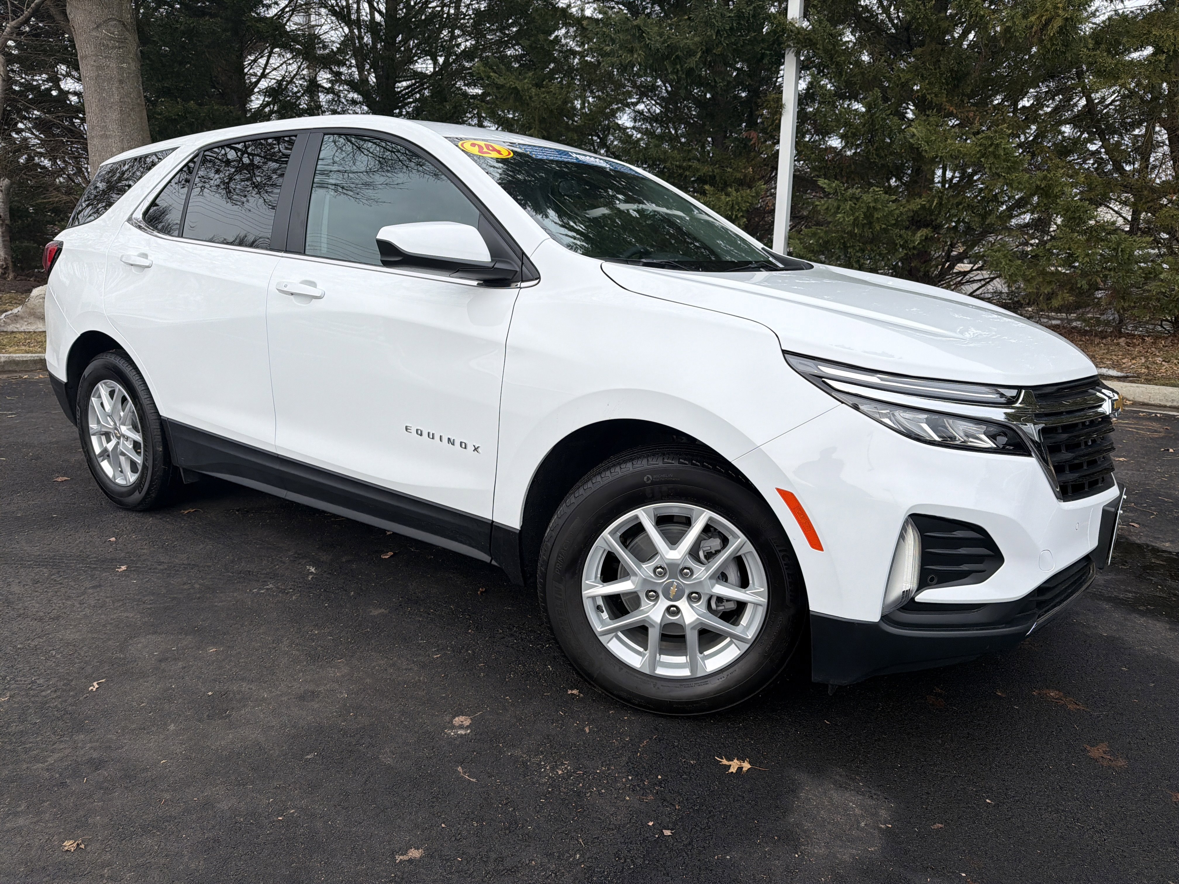 Used 2024 Chevrolet Equinox LT w/ LPO, Floor Liner Package image 2