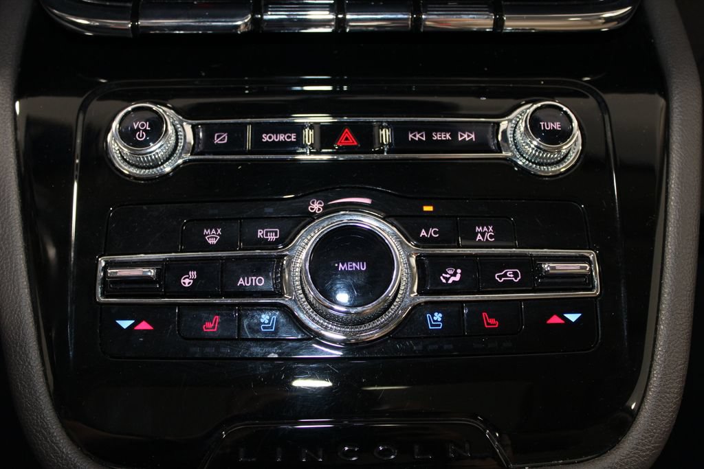 Used 2021 Lincoln Corsair AWD w/ Premium Package image 43