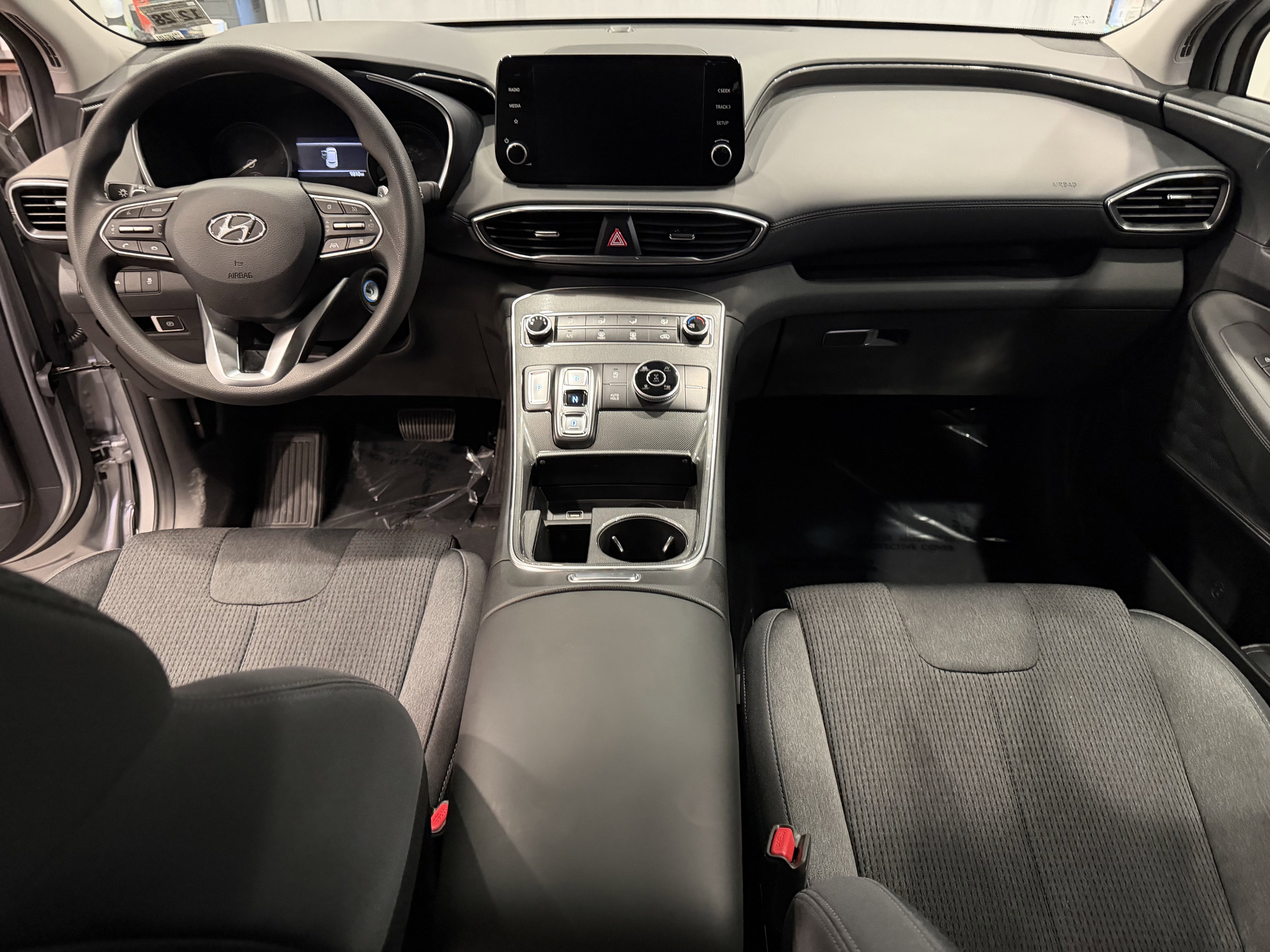 Used 2023 Hyundai Santa Fe SE image 16