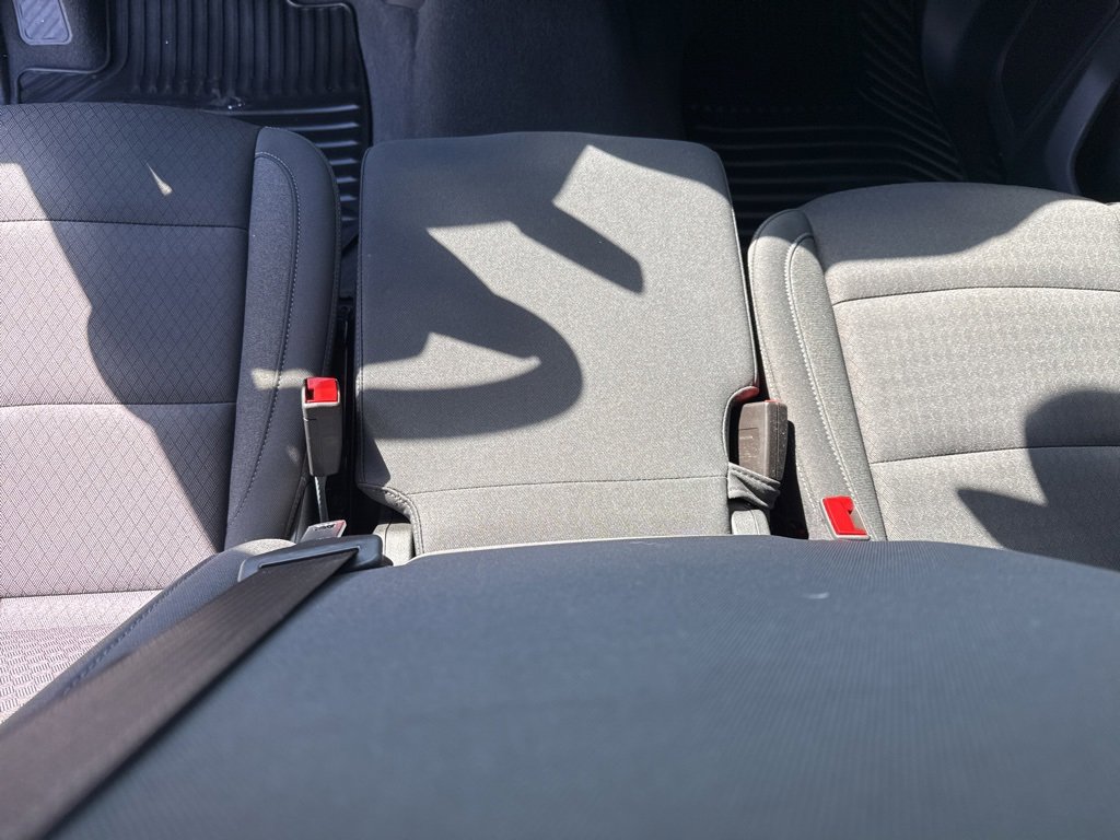 Used 2025 Chevrolet Silverado 1500 Custom image 21