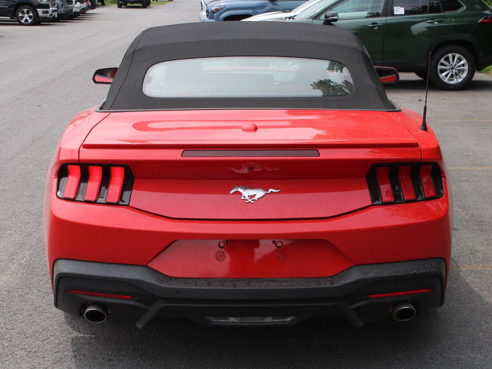 Used 2024 Ford Mustang Premium RWD image 6