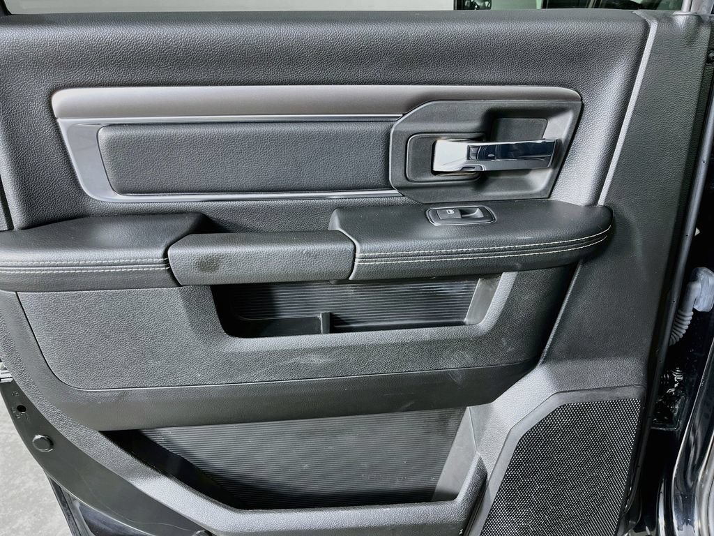 Used 2021 RAM 1500 Warlock AWD/4WD image 28