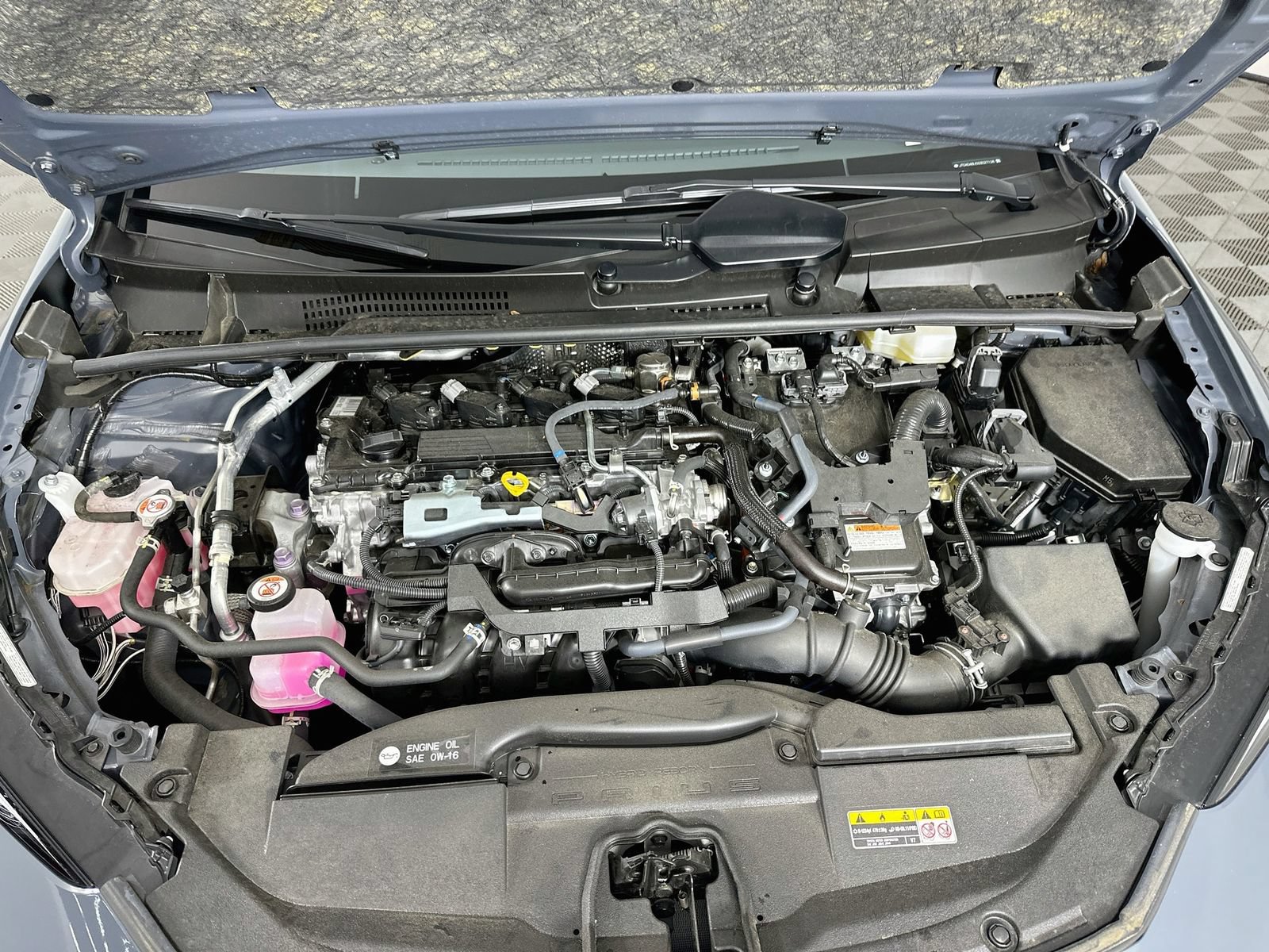 Certified 2025 Toyota Prius LE AWD/4WD image 28