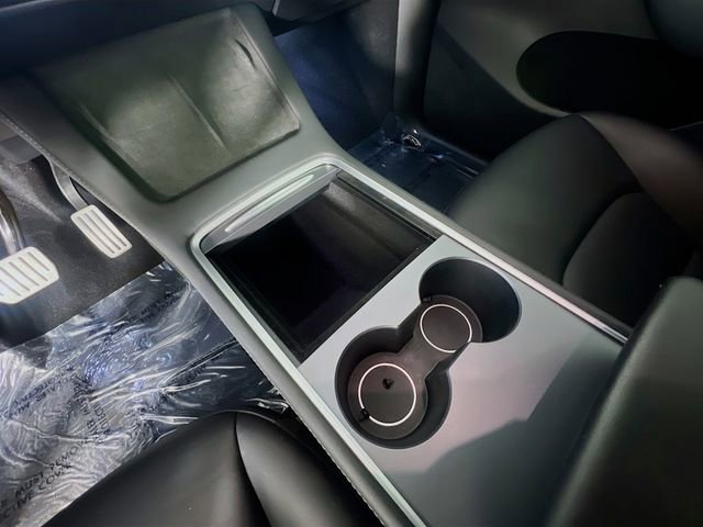 Used 2023 Tesla Model Y Performance image 23