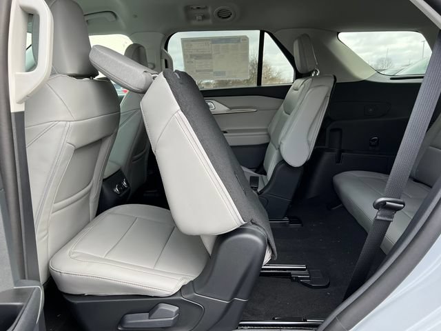 New 2026 Ford Explorer Active w/ Active Comfort Package AWD/4WD image 6