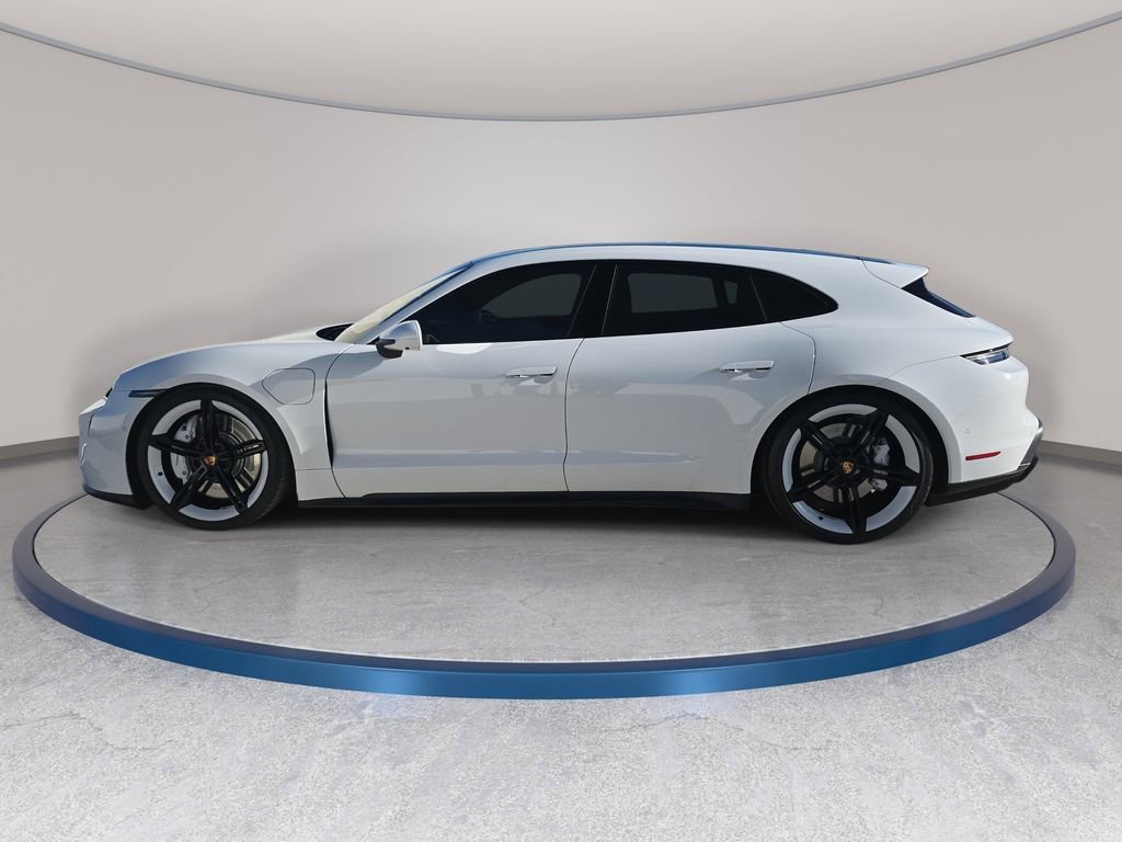 Used 2024 Porsche Taycan GTS image 9