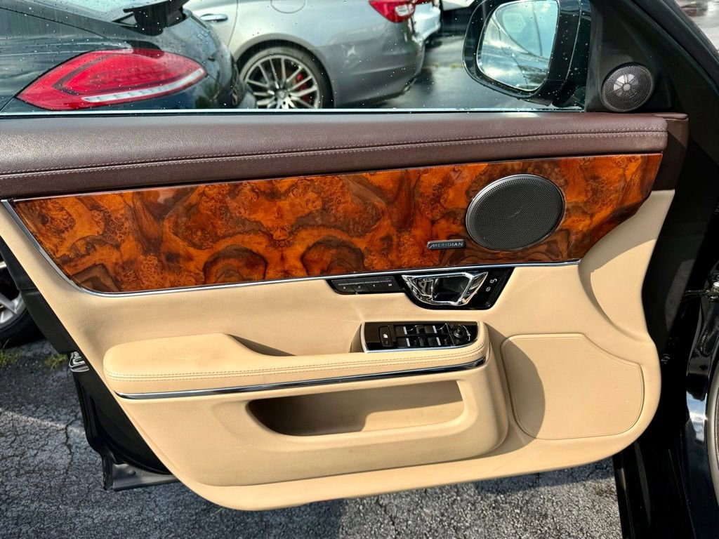 Used 2015 Jaguar XJ AWD image 12