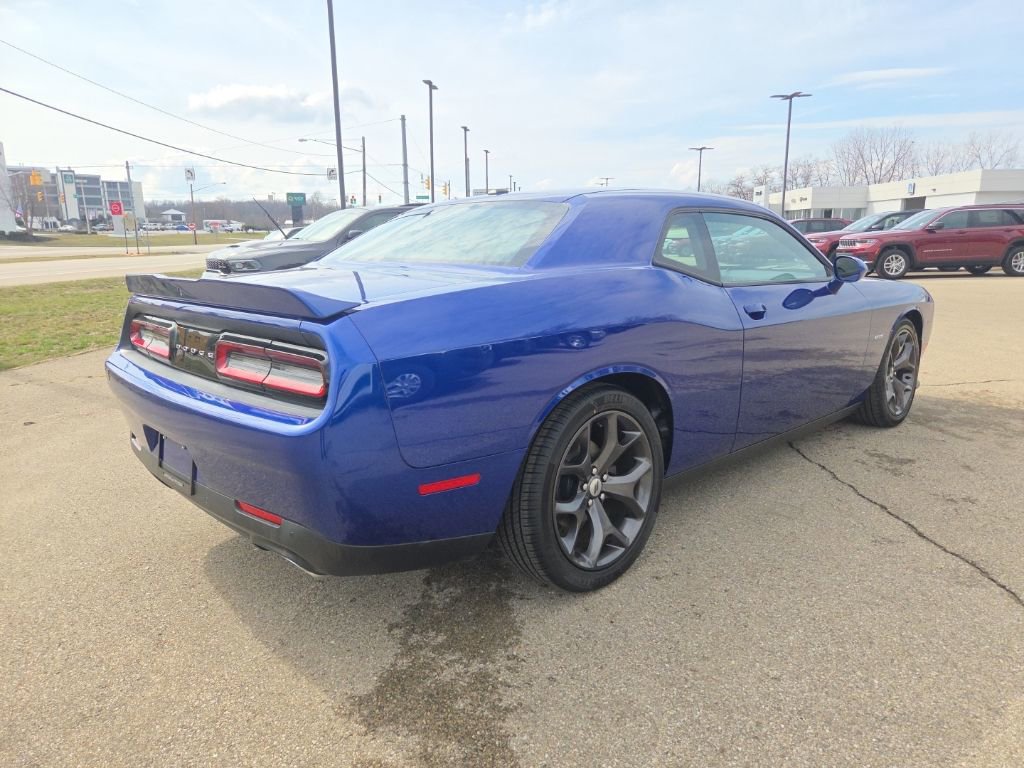Used 2019 Dodge Challenger R/T image 8