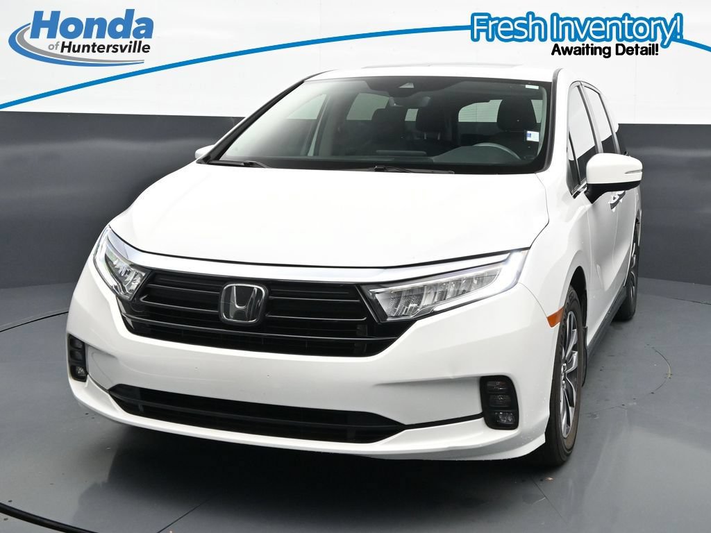 Certified 2024 Honda Odyssey EX-L image 3