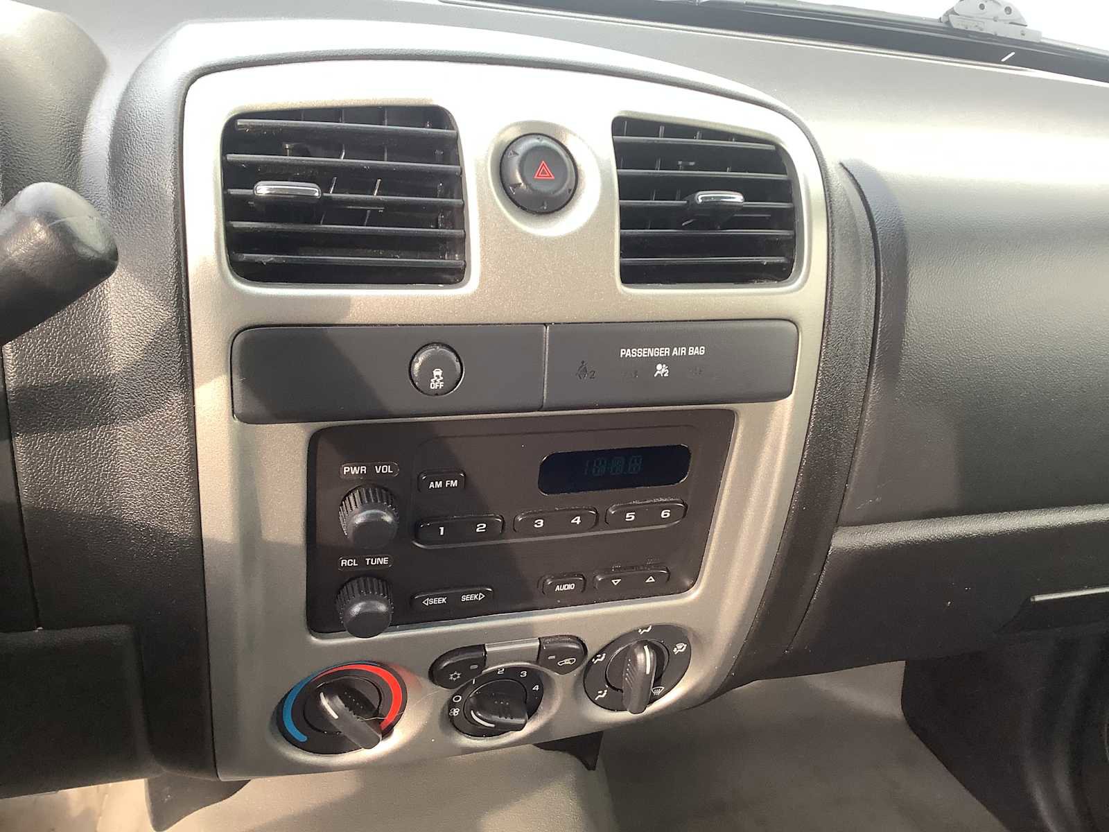 Used 2012 Chevrolet Colorado W/T image 16