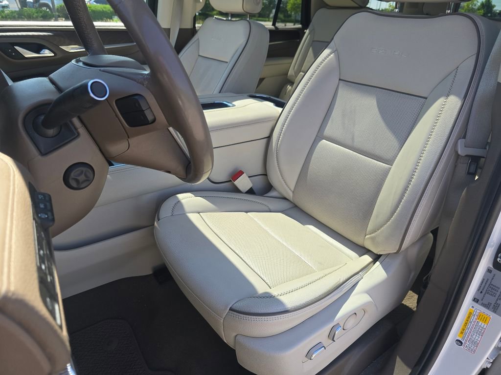 Used 2022 GMC Yukon Denali w/ Max Trailering Package AWD/4WD image 25