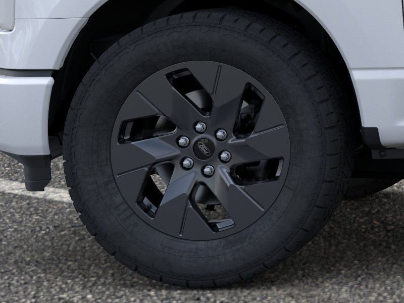 New 2025 Ford F150 Lightning Flash AWD/4WD image 19