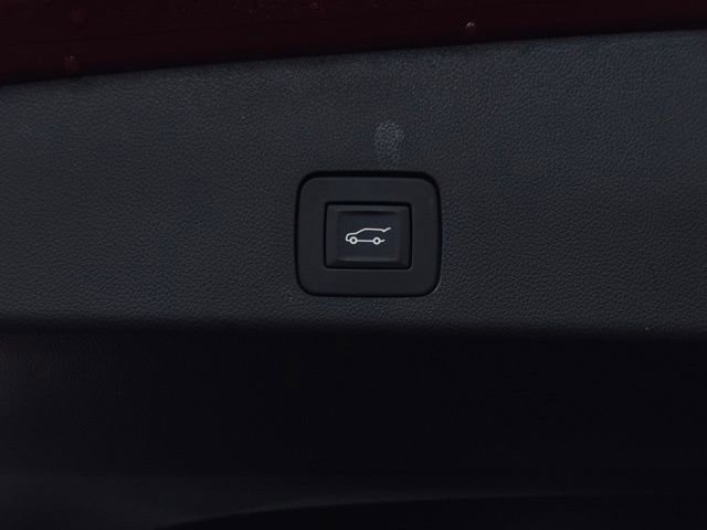 Used 2023 Buick Encore GX Essence w/ Experience Buick Package image 11