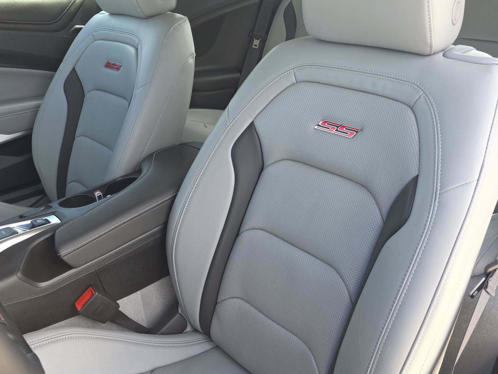 Used 2024 Chevrolet Camaro SS RWD image 10