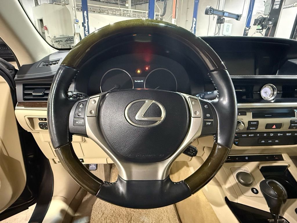 Used 2013 Lexus ES 350 w/ Premium Pkg image 19