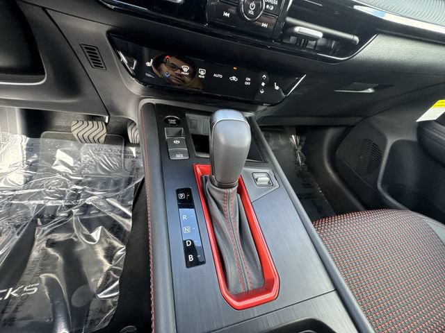 New 2026 Nissan Kicks SR w/ Cold Weather Package AWD/4WD image 19