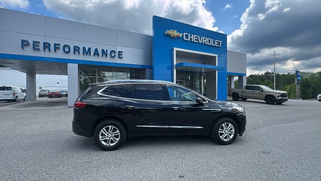 Used 2020 Buick Enclave Essence w/ Sound and Sites Package AWD/4WD image 2