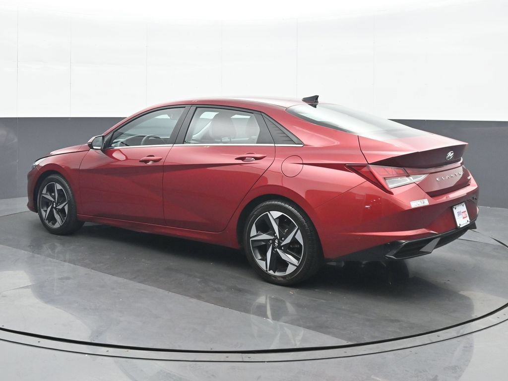 Used 2023 Hyundai Elantra Limited FWD image 4