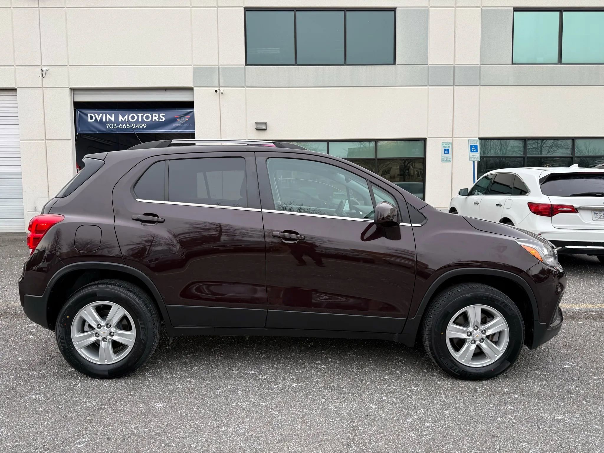 Used 2020 Chevrolet Trax LT image 3