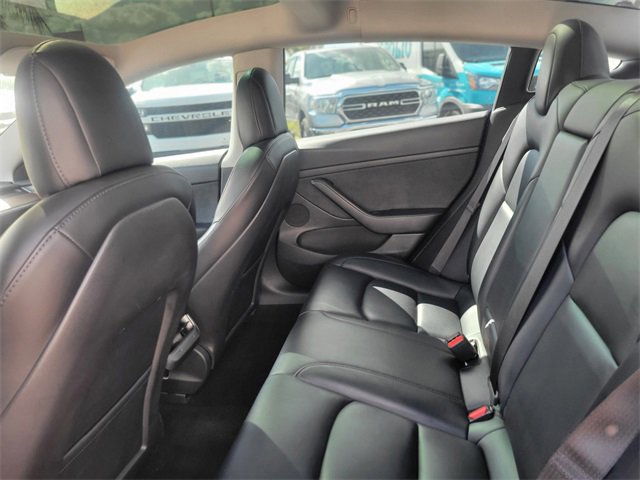 Used 2021 Tesla Model 3 Performance image 8