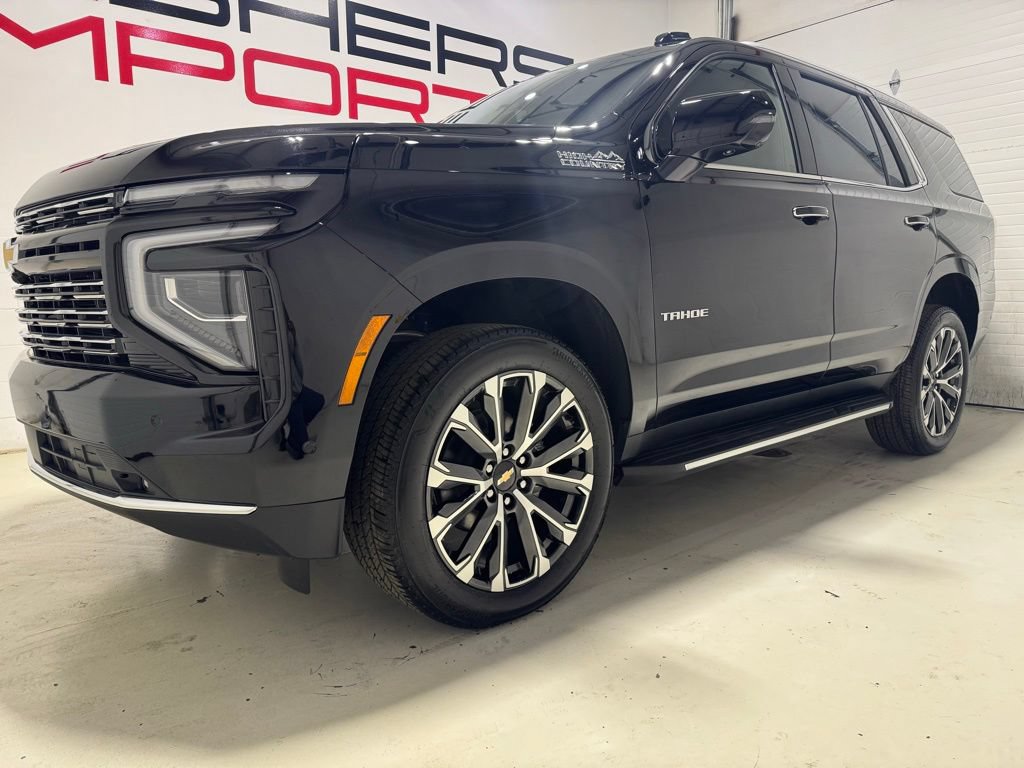 Used 2025 Chevrolet Tahoe High Country AWD/4WD image 2