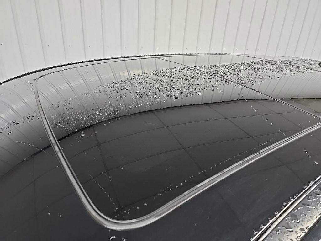 Used 2023 Acura MDX SH-AWD image 11