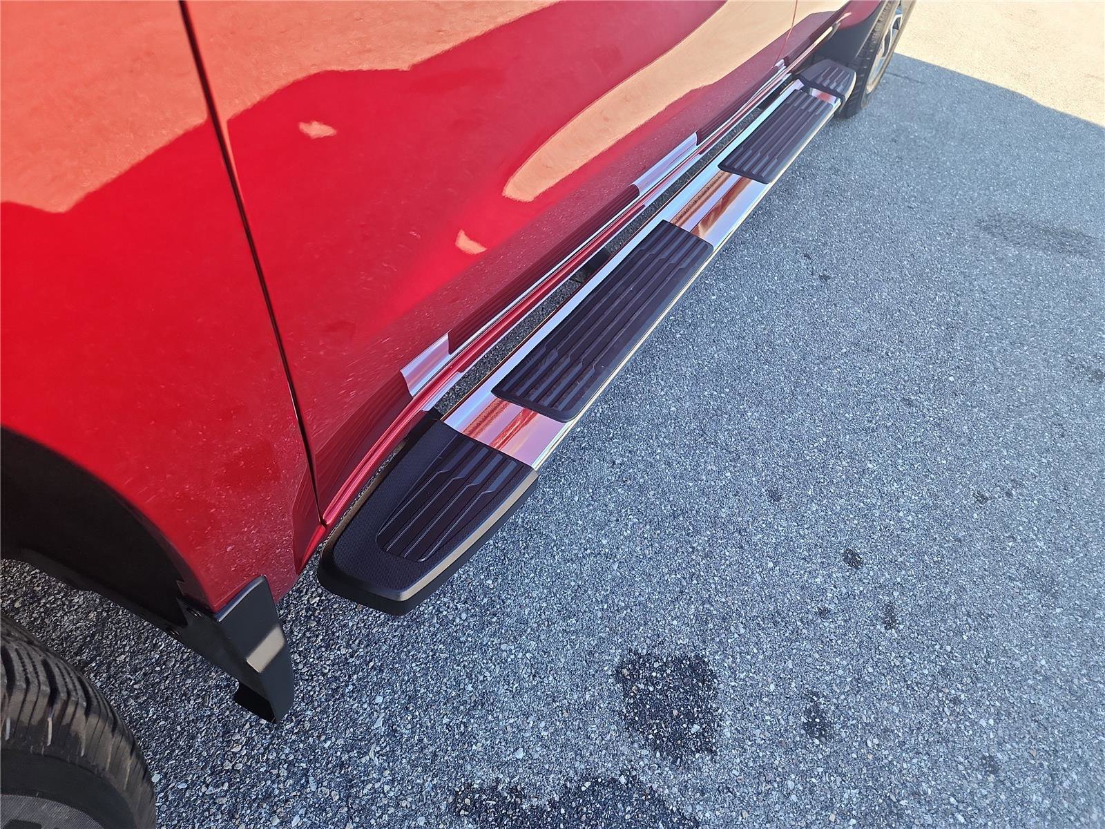 Used 2024 Chevrolet Silverado 1500 LT image 12