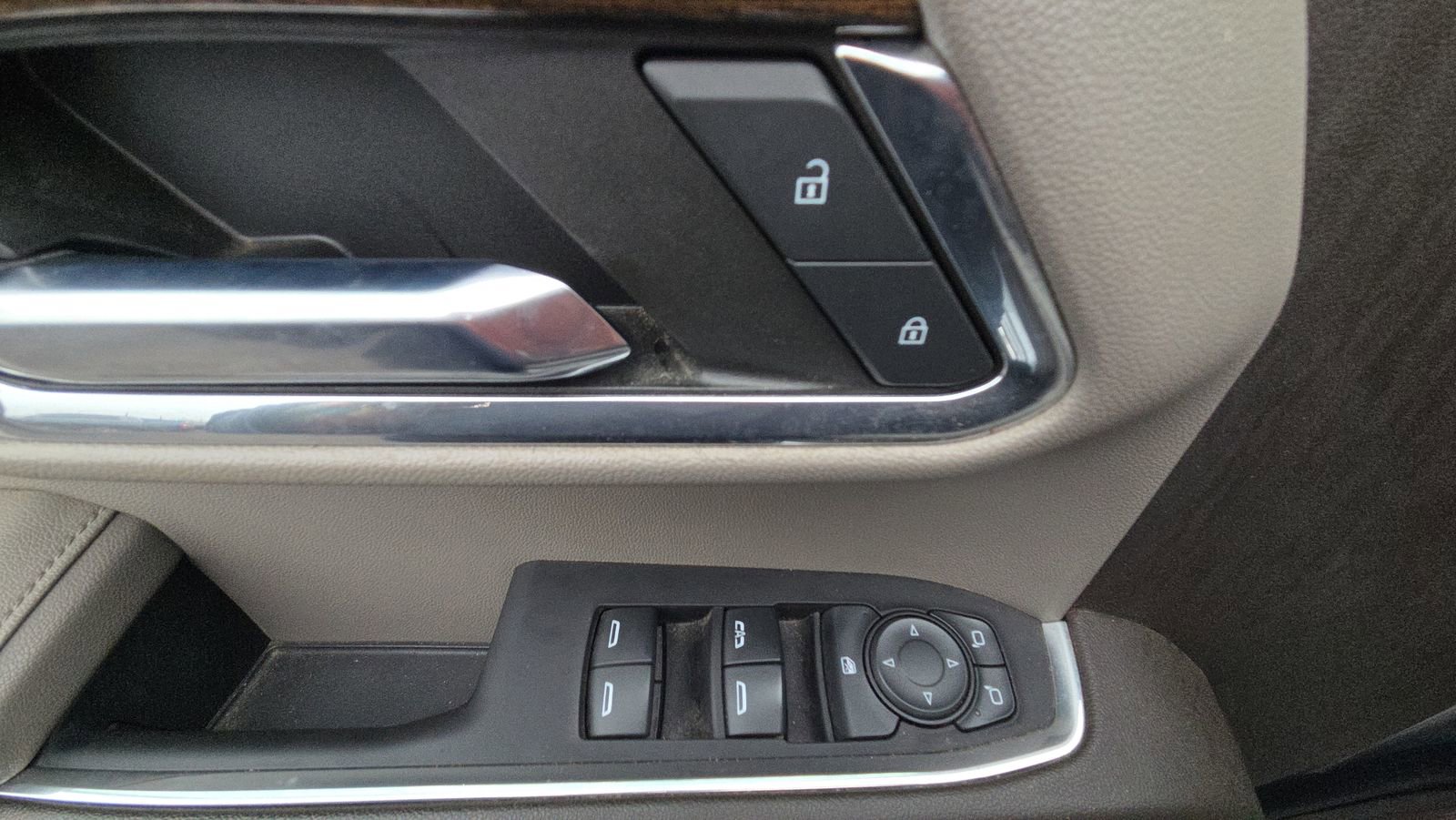 Used 2023 GMC Sierra 1500 SLE image 28