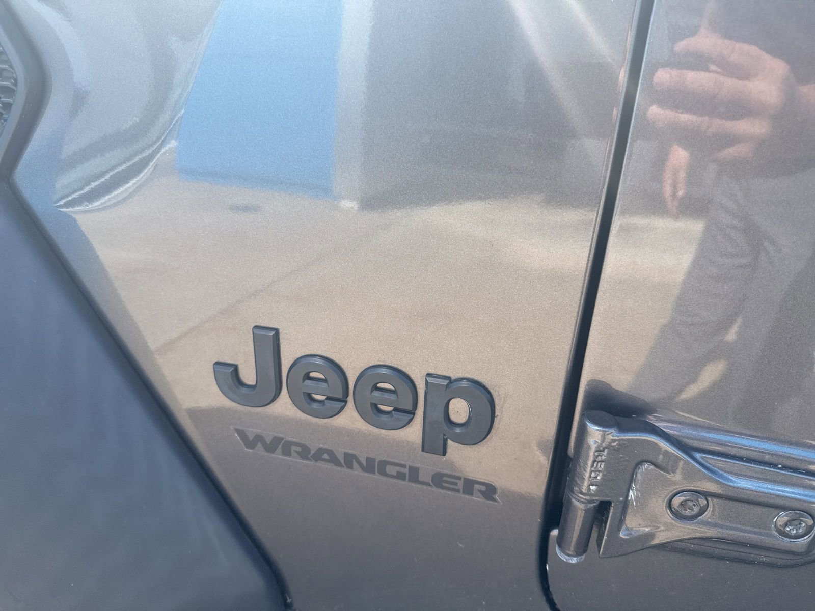 Used 2020 Jeep Wrangler Sport image 11