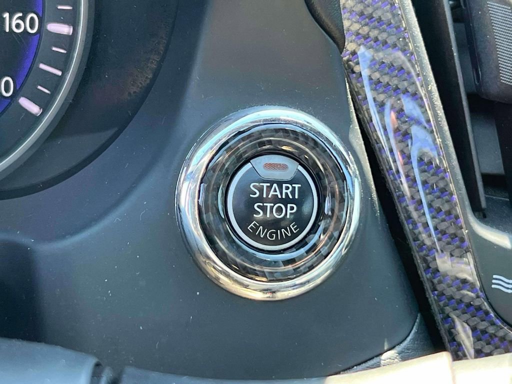 Used 2017 INFINITI Q60 Red Sport 400 image 23