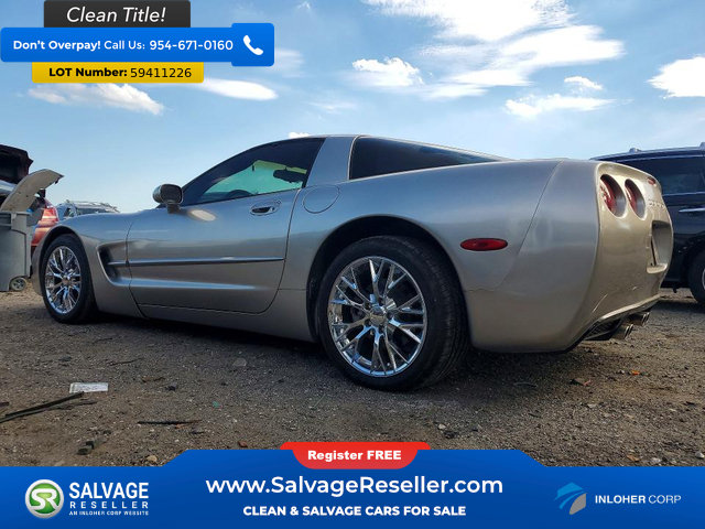 Used 1999 Chevrolet Corvette Coupe w/ Roof Pkg RWD image 3