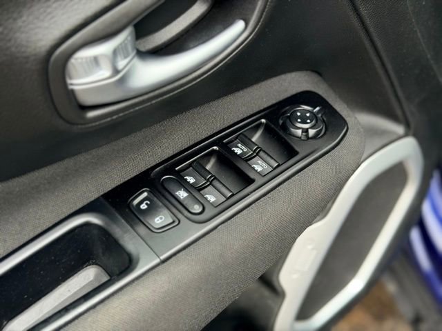 Used 2021 Jeep Renegade Latitude image 21