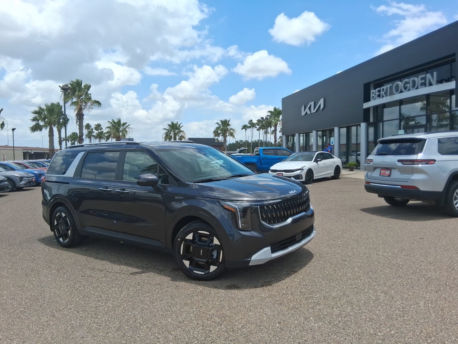 New 2026 Kia Carnival EX